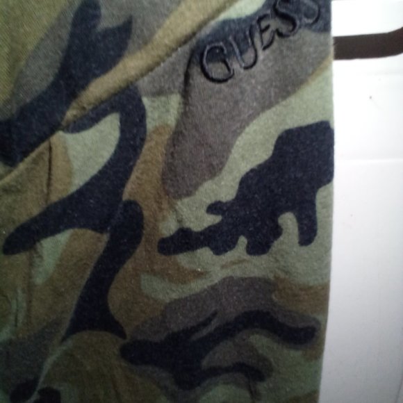 Guess Camo Girls - Picture 4 of 4